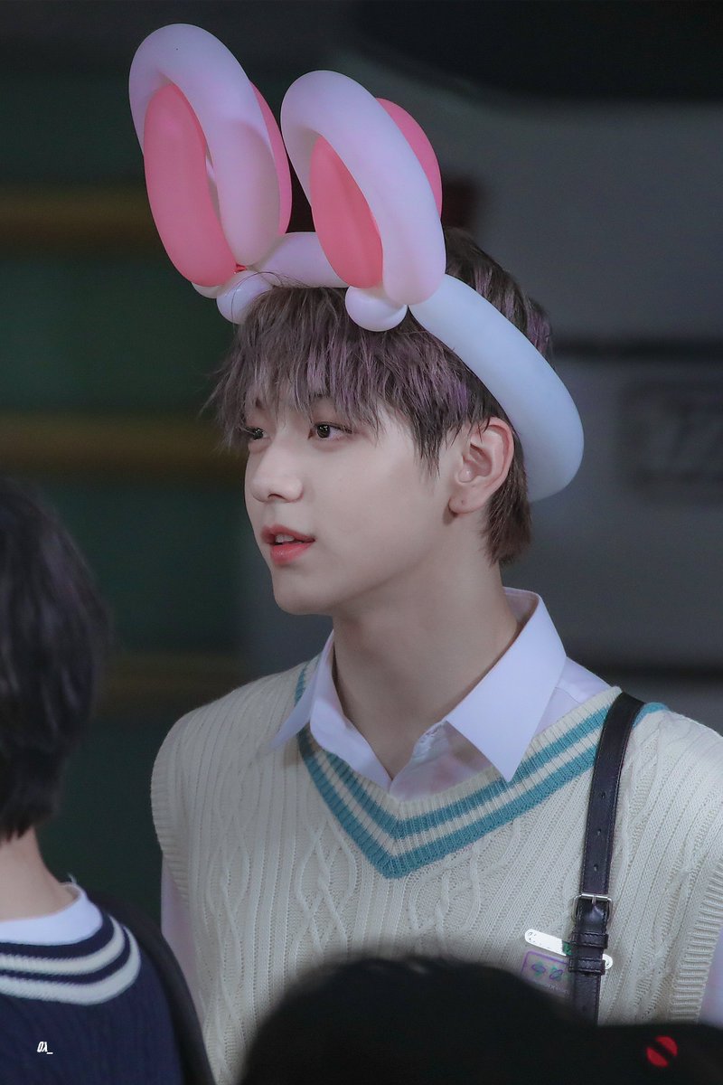 oxlip_txt's tweet photo. 200610 커피차 라이브 ๑′ᴗ‵๑ ♥

#TOMORROW_X_TOGETHER #수빈 #SOOBIN 
@TXT_members https://t.co/Y3t9K8Ovay
