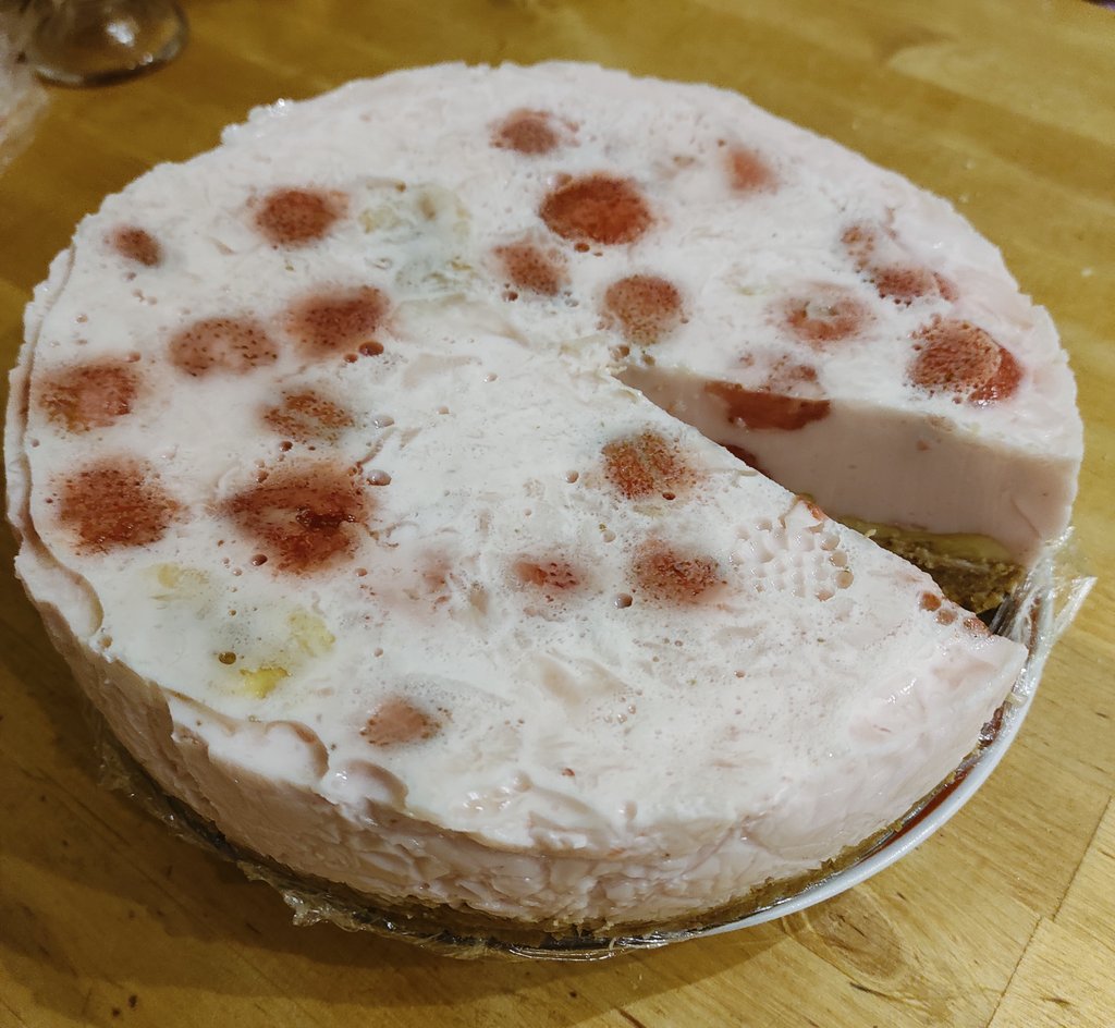 Ещё вот такой тортик сделали🥰