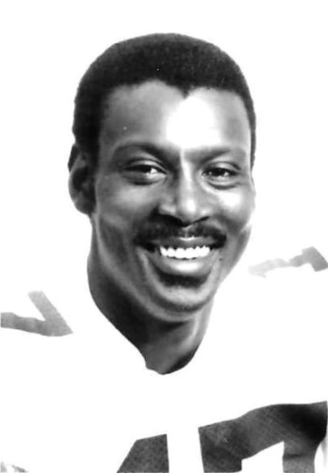  September 22: Happy Birthday to former Cowboys receiver Harold Carmichael (WR: 1984, Born 1949). 