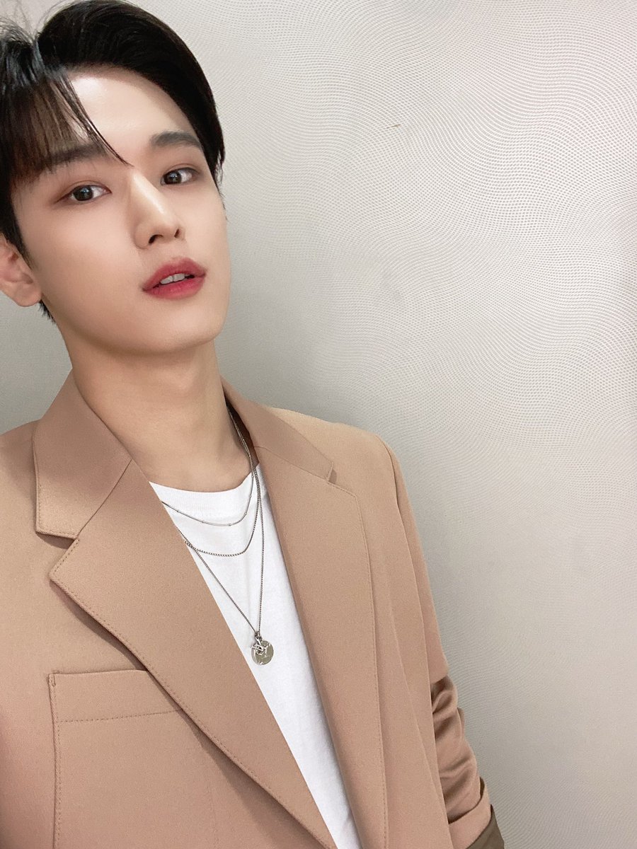 THE BOYZ (더보이즈) tweet media