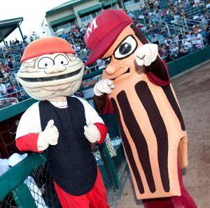 mattinthehat209's tweet image. For Halloween, I booked my favorite horror movie, Hereditary, to play at a drive-in we're doing with our local baseball team, The Nuts.