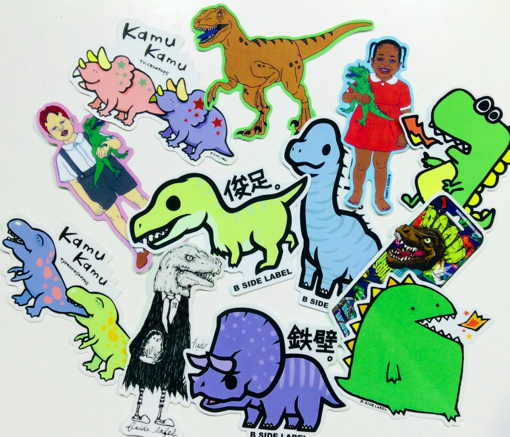 ステッカー屋 B Side Label 名古屋店より こんにちわ W 本日ご紹介するのは 恐竜 の ステッカーです٩ W و可愛い子からカッコいい子までいます お店のファイルの中にもいるので探してみてくださいね Bsidelabel ビーサイド