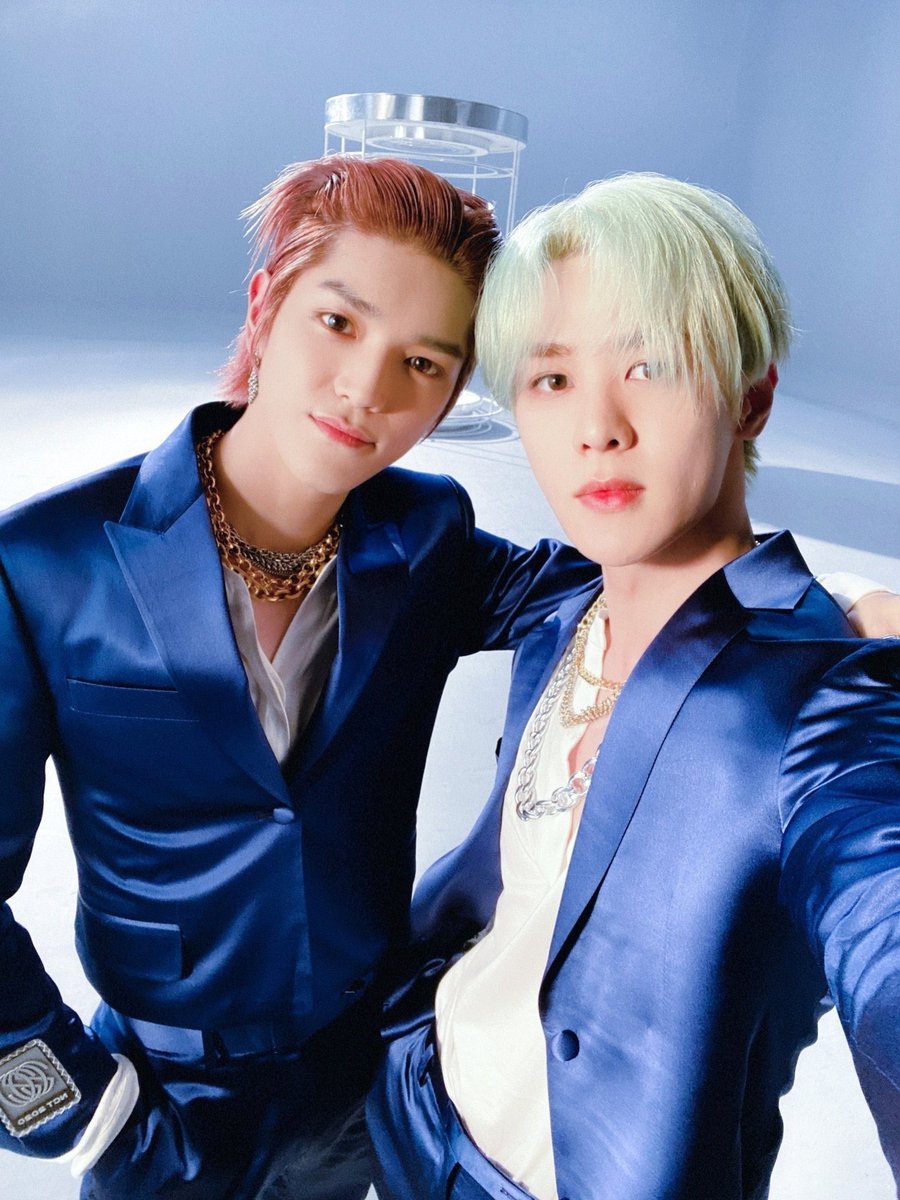 [📸]200923 Kun’s instagram/weibo update

“🕰⌛️⏳ Resonance”

🔗 m.weibo.cn/detail/4552273…
🔗 instagram.com/p/CFdpZjTF3fT/…

#NCT #NCT2020 #WayV #威神V #KUN #钱锟 #JUNGWOO #TAEYONG