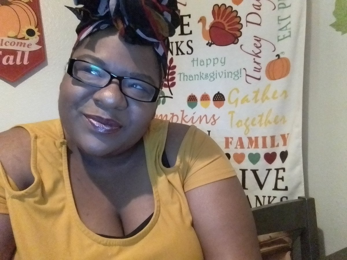 ExpressOneSelfB's tweet image. Hey OneSelfers!!!🍁🍂FALL🍁🍂
#ExpressOneSelf #OneSelfers #Blogging  #Blogger #PlusSize #AuthenticSelf #Music #Inspiration #Travel #LifeStyle #BeautyAndFashion #FoodAndWellness #HotPress #FallDecor #Fall #Candles #FallSeason #SocialDistantFall #QuarantineLife #FallQuarantine