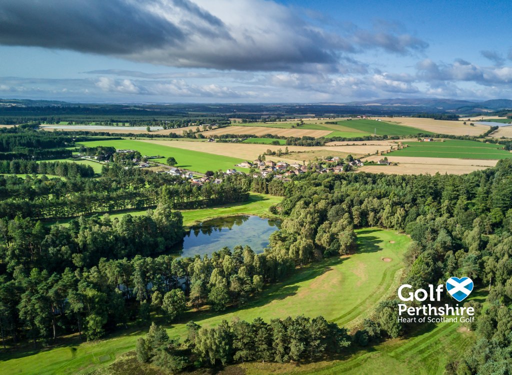 An unusual view of @BlairgowrieGC, looking down on the dogleg par 4 6th on the 'Wee Course' and Black Loch.