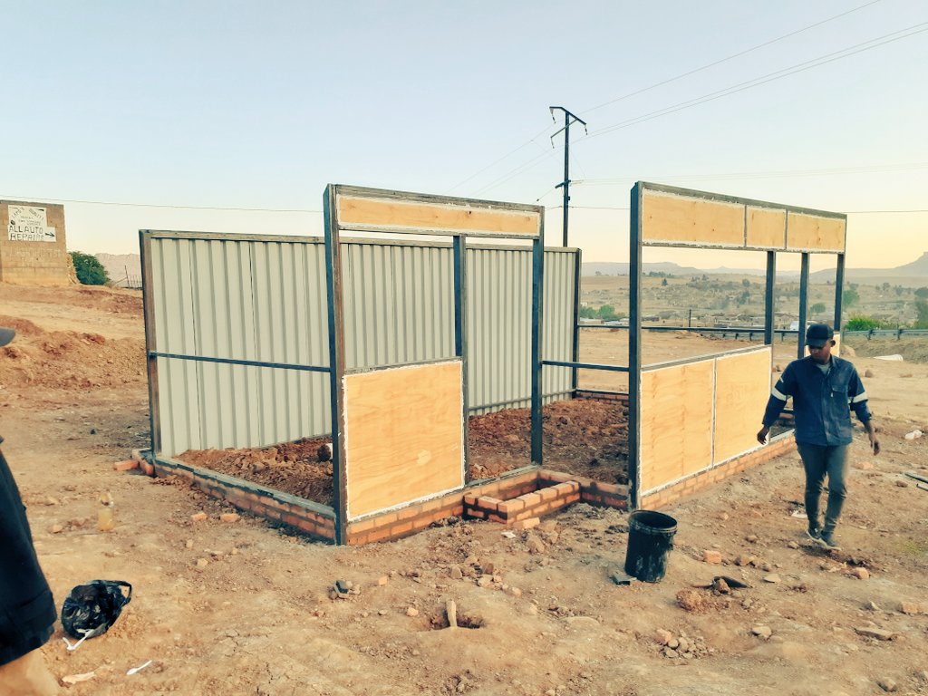 KingPostLso's tweet image. We always on it become our lives dependent on it. This is the project at hand, day four(4). I'll post it till we done. Please retweet my work and keep making changes in a boy's life. We at Mantshebo for now. Contact 59079202 to get you own breath. I'm negotiable try me. BMH 🙂