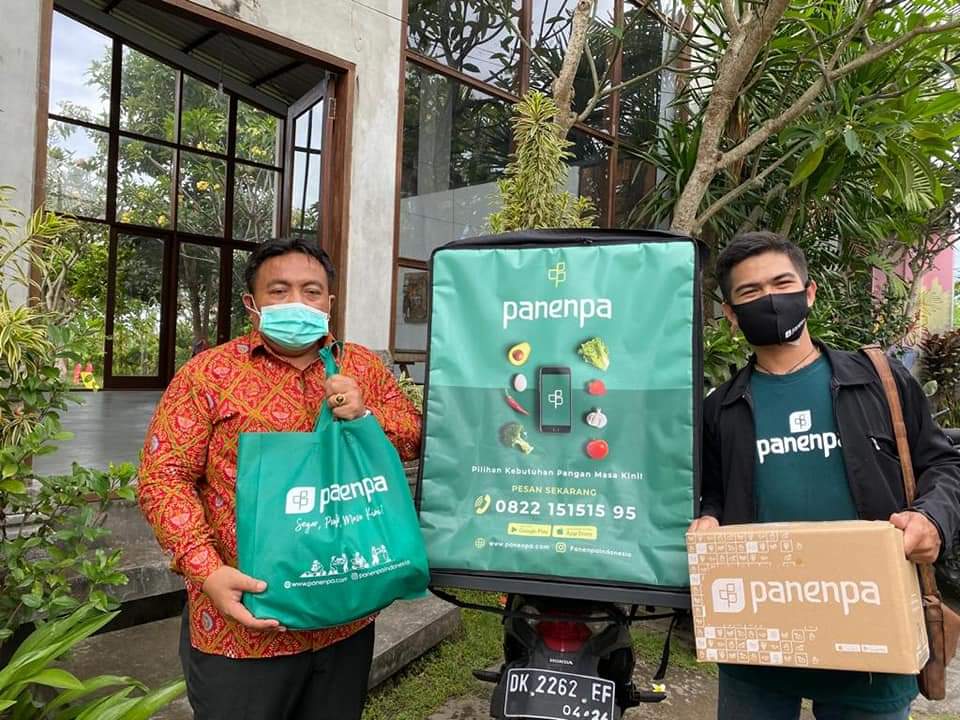 temanparta's tweet photo. Sekitar 3 bulan lalu saya didatangi beberapa anak muda untuk diskusi bagaimana cara membantu petani agar hasil panen buah &amp; sayurnya tidak sampai busuk karena tidak ada yg beli.

https://t.co/hlh0QsXBFH

#nyomanpartash #komisi6dprri @DPR_RI @PDI_Perjuangan @PDIP_Bali #temanparta https://t.co/mQFcDNWDbB