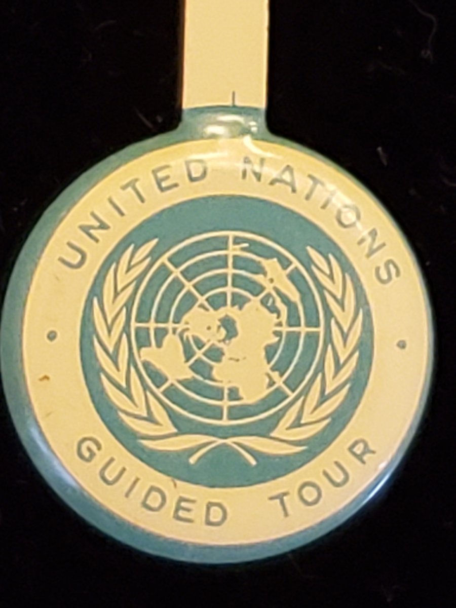 atticesoterica's tweet photo. Vintage Blue and White Unused Fold Over Metal United Nations Guided Tour Pin https://t.co/nrBpCm9kbA #Antiques #Collectibles #AtticEsoterica #Etsy #Vintage #FoldOver https://t.co/L75MfX2DRV