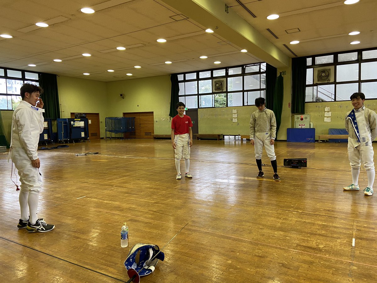 今日で夏休み最後の練習が終わりました🤺

来てくれたみなさんありがとうございました！
9月、10月も引き続き体験練習を行う予定ですので、ぜひ来てください🙌

授業期間中の練習予定は今週中にお知らせします🙇‍♀️