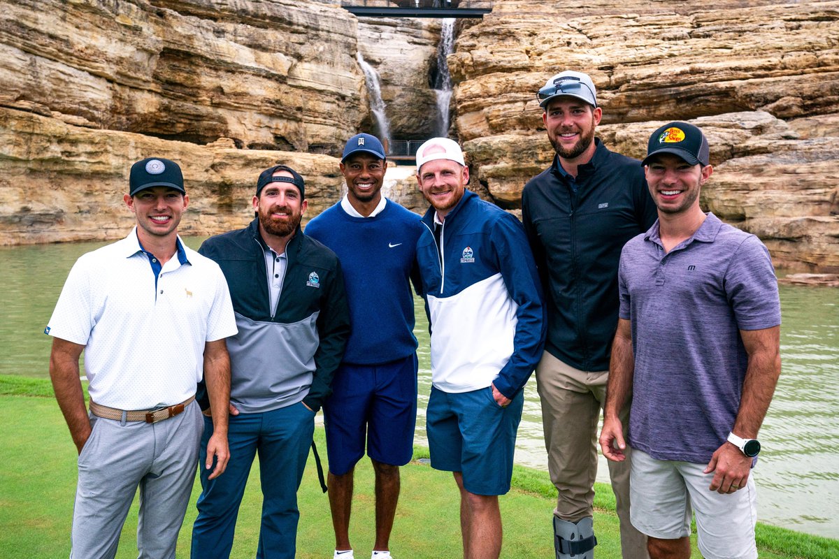 Dude Perfect On Twitter Soooo Today Was Pretty Sweet Had A Blast Meeting Tigerwoods At The Opening Of His New Course Payne S Valley More Bts On Our Insta Story Https T Co Vnw49e2ids Https T Co Dw7eyfd75t