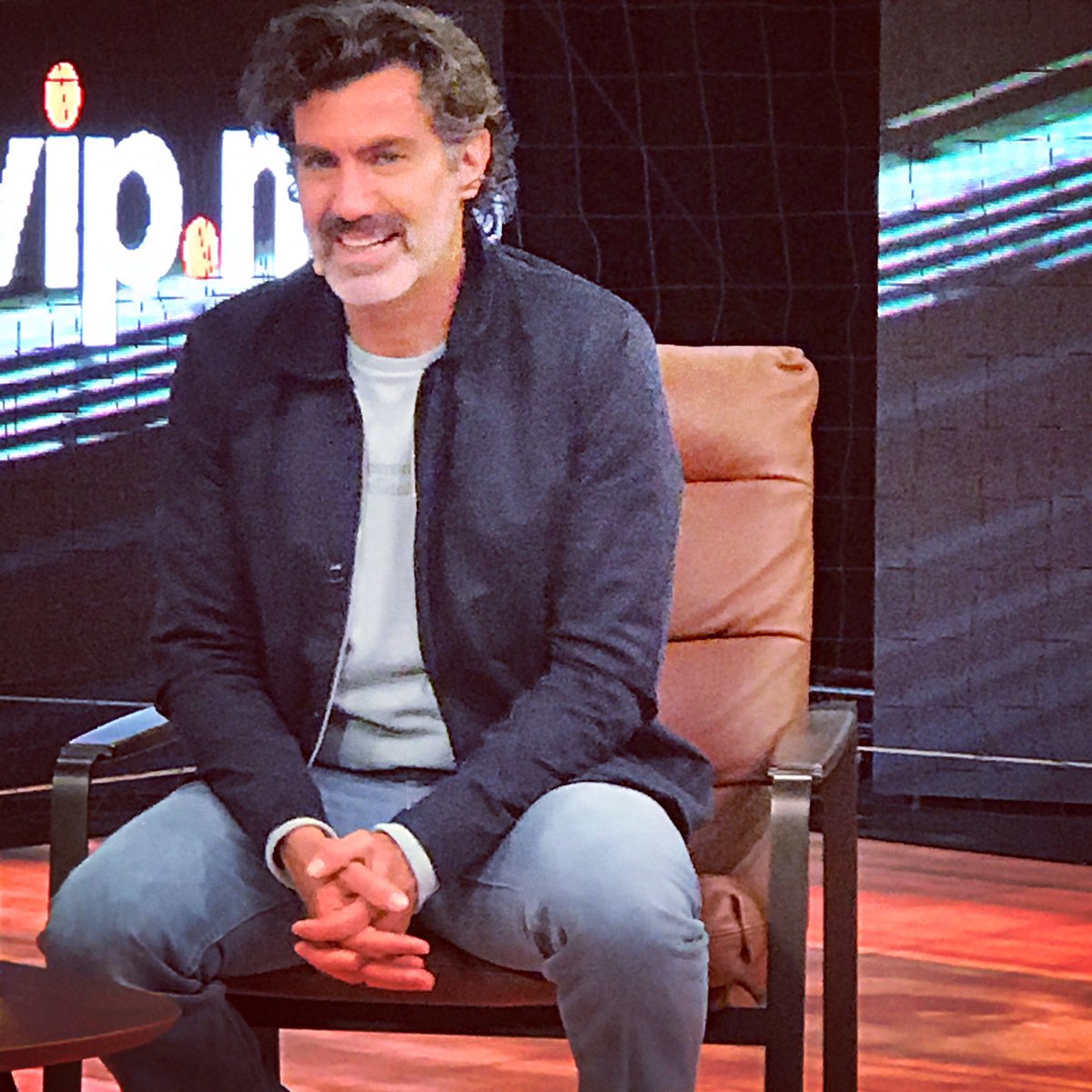 jcgabrieldeanda's tweet photo. Terminando el día, espero les haya gustado el programa, que les pareció? @FPTMEXICO #fuimosportequila #eltemplodeldolor #paraquediscutirsipodemosapostar https://t.co/pWloVrTdNx