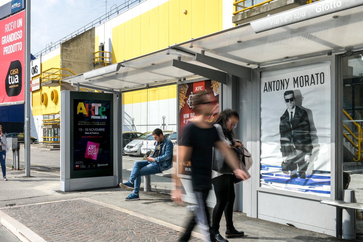 Amscreen's tweet photo. RESULTS - #DOOH Industry lowest outages, maximised brand presence & colour quality. We handle everything meaning the supply chain is as streamlined and responsive as possible #SMARTDOOH https://t.co/l506YMr5FO https://t.co/JMl3iFJ4y4