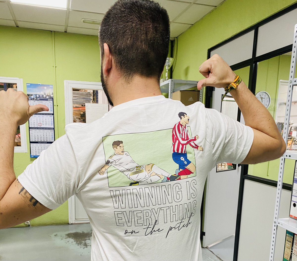 CrJuanky14's tweet photo. Morata, nunca te olvidaremos. Nunca dejes de soñar. Gracias a @Onthepitch7 CAMISETON https://t.co/fsaAdKJrEd
