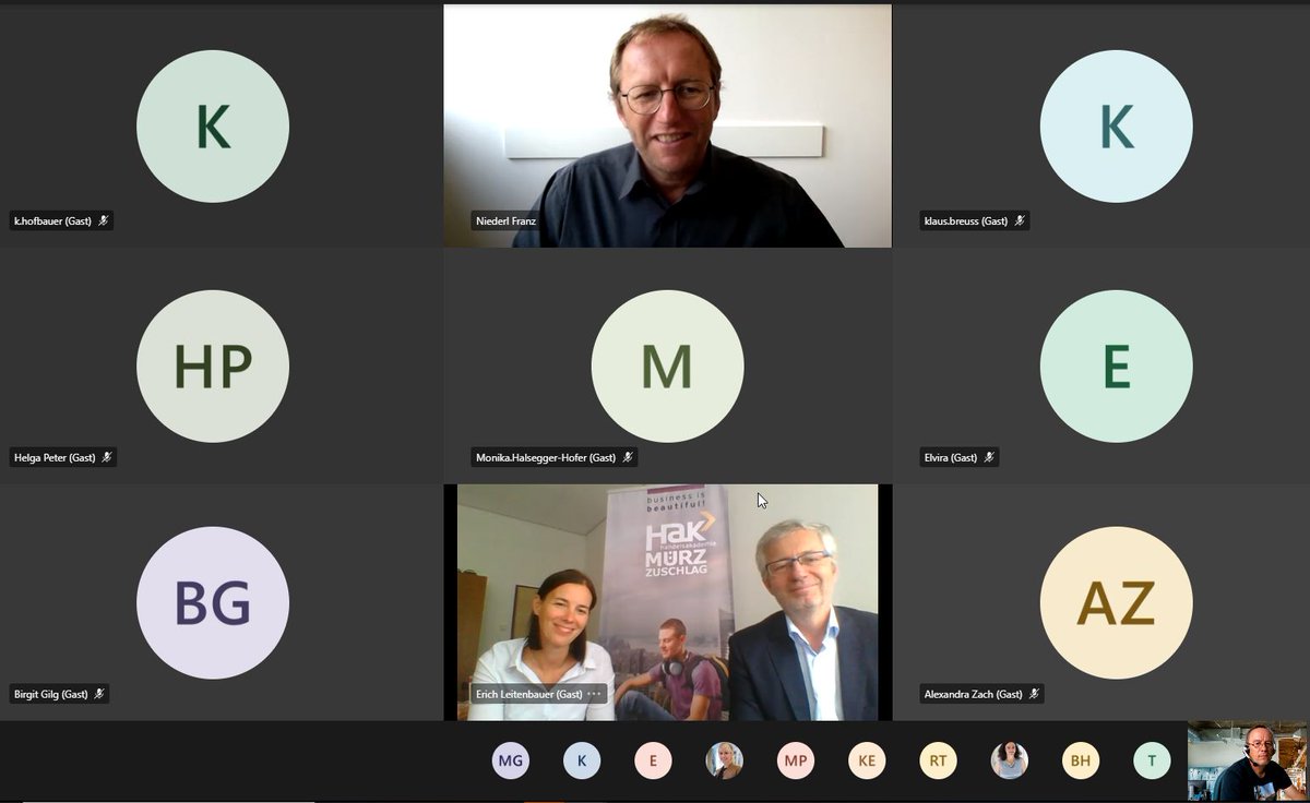 jupidu's tweet photo. ich wär so neugierig auf die Erfahrungen in der Schulsession gewesen: E-Learning in Zeiten von Corona
Erich Leitenbauer, Beate Krainz - so bekam ich zumindest einen Screenshot #elt20 (HAK Mürzzuschlag) https://t.co/DwCzP759B0