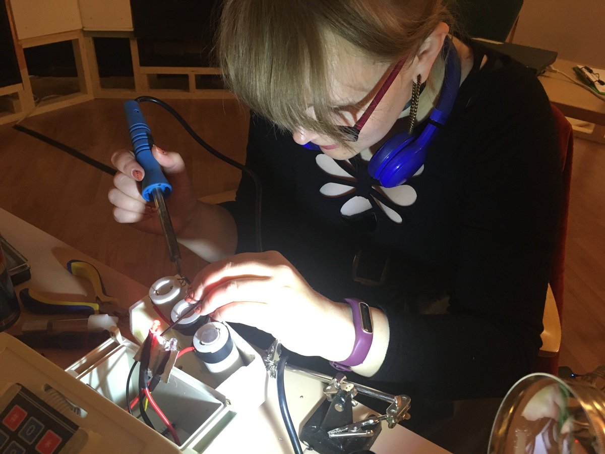 beyondplayfi's tweet photo. This is a prototype of our communication device.
Did you know that there are a couple real-world devices that the communication device is related to? A building intercom system and a telegraph machine.
#startup #immersivegames #beyondplayfi #outoforbit #gameroom #LARP #games https://t.co/RwZJjN4l5f