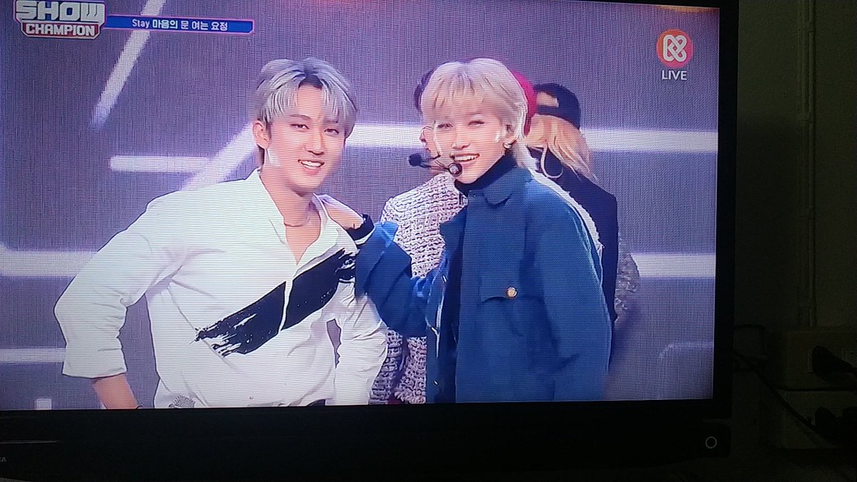 chongco_'s tweet photo. โอ้ยยย..น่ารักกกกกก ไม่ไหวแล้วววว ...ก๊อก...ก๊อกกกก #BackDoor1stWin #StrayKids #sray #Felix #ChangLix https://t.co/Ix1nl9dxkN