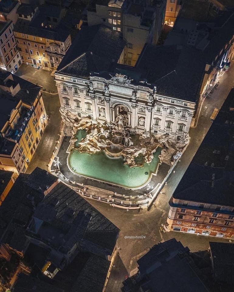 Travelito24's tweet photo. 𝓡𝓞𝓜𝓐 ❤️🇮🇹 https://t.co/vyBRTQuLkz