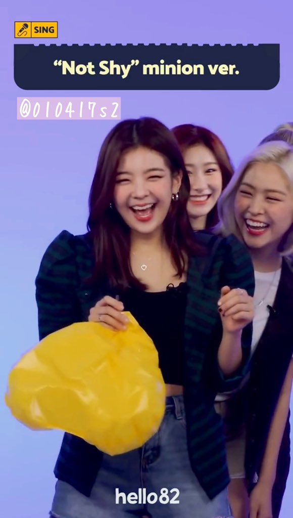 010417s2's tweet photo. @hello82official @ITZYofficial Thank you so much for making such a fun content and event for MIDZY!✨
It was so hard to pick just one favorite part of the video but I definitely couldn’t resist Lia’s cuteness here😻💕
👇🏻 Midzy, go watch!👇🏻
https://t.co/pZIWrbeiZF
#hello82 #ITZxhello82
#QuestionParade_ITZY https://t.co/JcW8EBXX8B