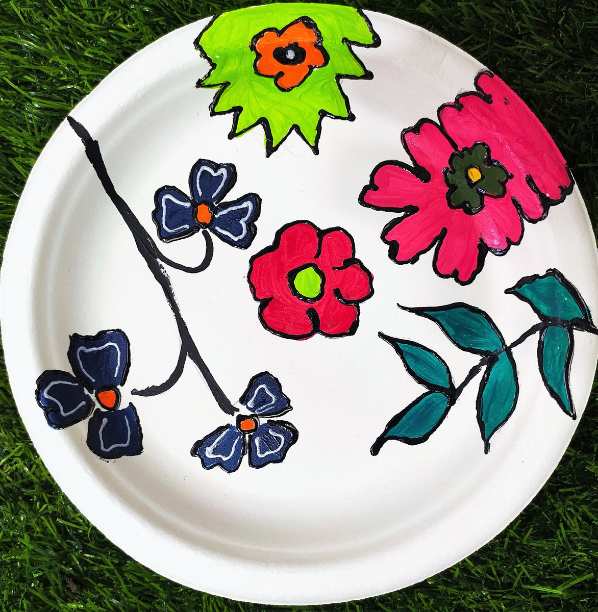 Painting on disposable plates

#art #disposabledishes #paintondisposableplates #disposableplates #paintings #diypainting #art #love #paintinglove 

Subscribe my YouTube channel - bit.ly/2Rx1ini