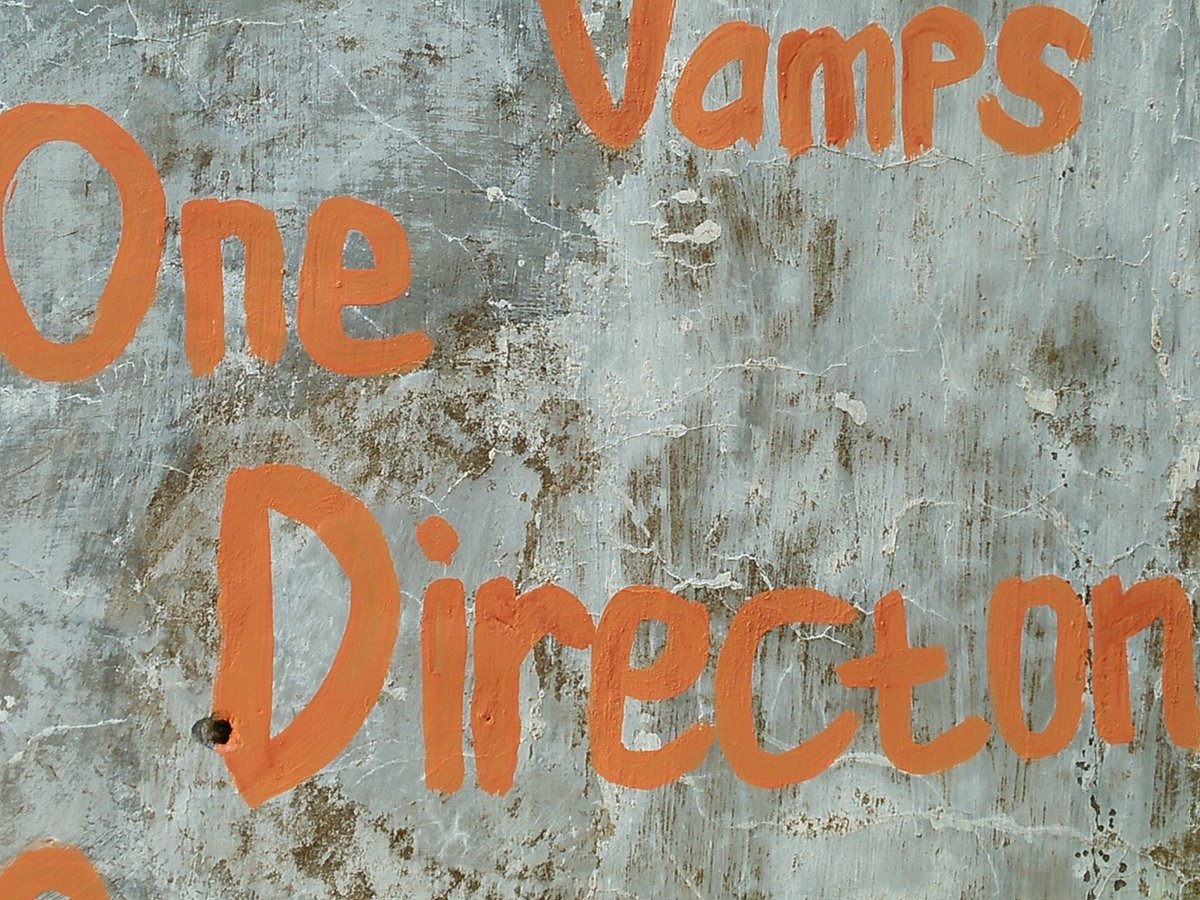BlueBir36892006's tweet photo. Kenapa jadi one directon si ah elah.  Gimana nambalnya dong 😩😭 https://t.co/lqcLw9SpWp