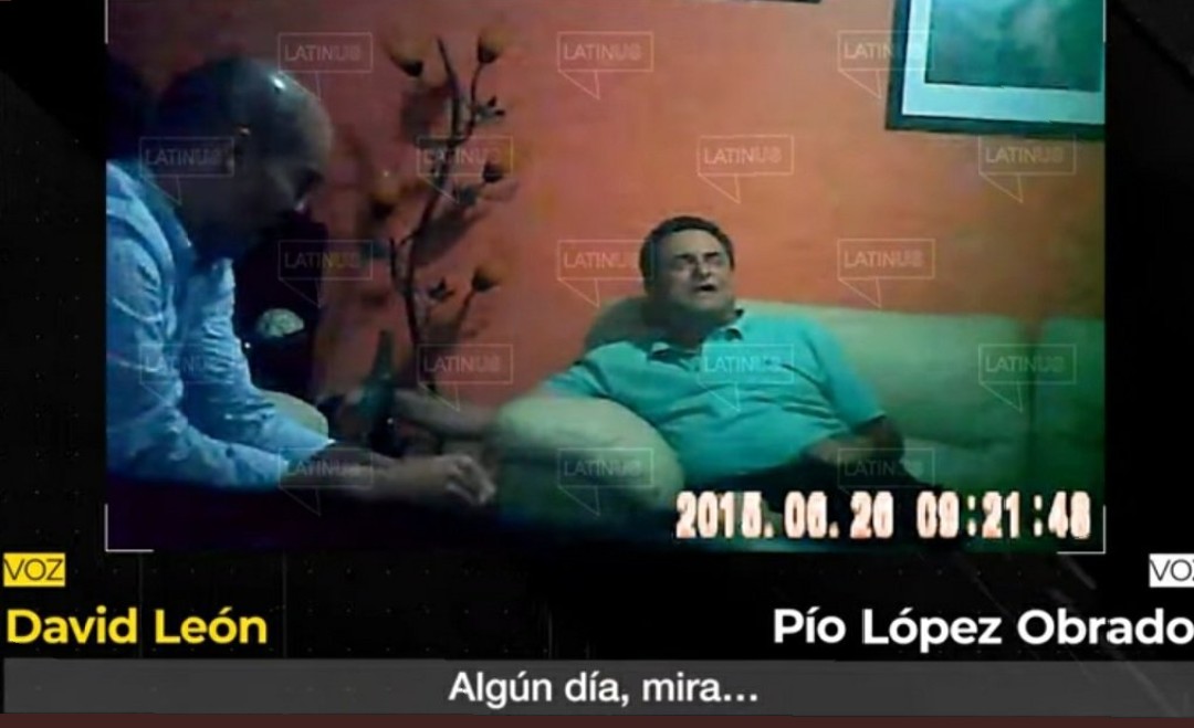 8.- de  @lopezobrador_ Pío López Obrador fue captado en videos recibiendo millones de pesos para la campaña del mismo  @lopezobrador_ se calcula un aproximado de 685 millones de pesos que salieron del gobierno de Chiapas y ese dinero era para mujeres pobres de ese Estado