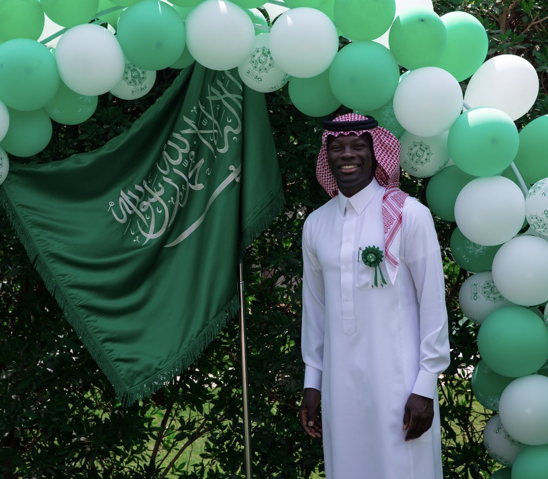 BafGomis's tweet photo. أتقدم بالتهنئة إلى خادم الحرمين الشريفين الملك سلمان بن عبد العزيز
وولي عهده الأمير محمد بن سلمان وشعب المملكة العربية السعودية
بمناسبة اليوم الوطني. يوم وطني سعيد! 🇸🇦 https://t.co/lA1tUQy7MS