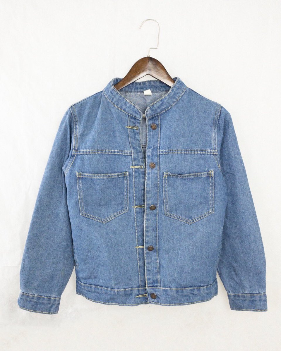 BicondCo's tweet photo. Collarless Denim Jacket with front Pouches in Blue (S)
Price: ₦3,000.00
Size: SMALL 
This item is in excellent condition. You might mistake it for brand new!
⠀⠀⠀⠀⠀⠀⠀⠀⠀
Shop this and more Jackets now at https://t.co/1JY6zqeP2U https://t.co/Mw8Z32G6qQ