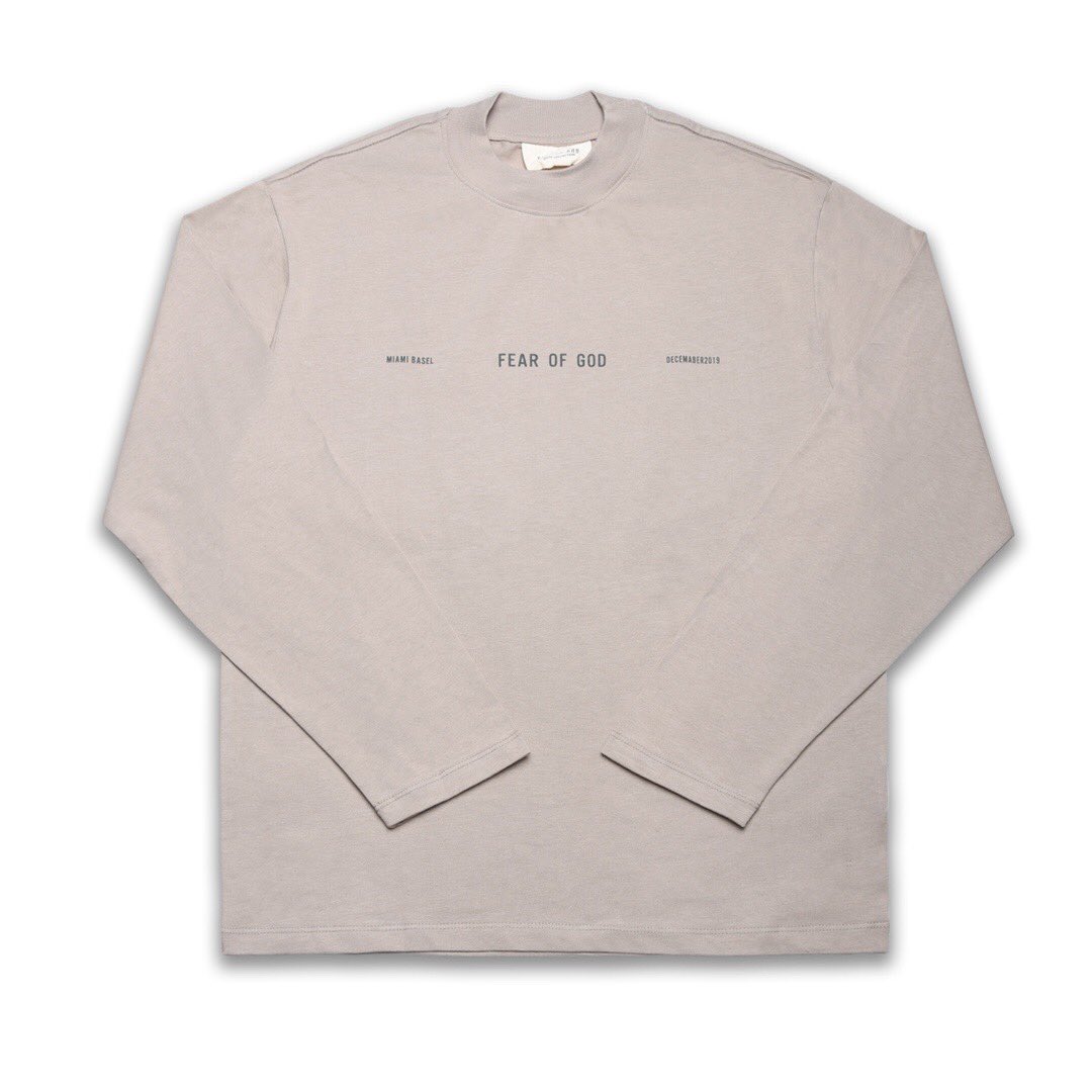 HYMATMQ's tweet photo. 微信：HYaoMin0 #supreme #undefeated #carharttwip #stussyhuf #diamondsupplyco #Obey #clothes #madness #npc #bless #blessings
#blessed #blessing #mess #messi #messina #messybun #nike #yeezy #clothes #ThomBrowne https://t.co/rfoguOrYcB