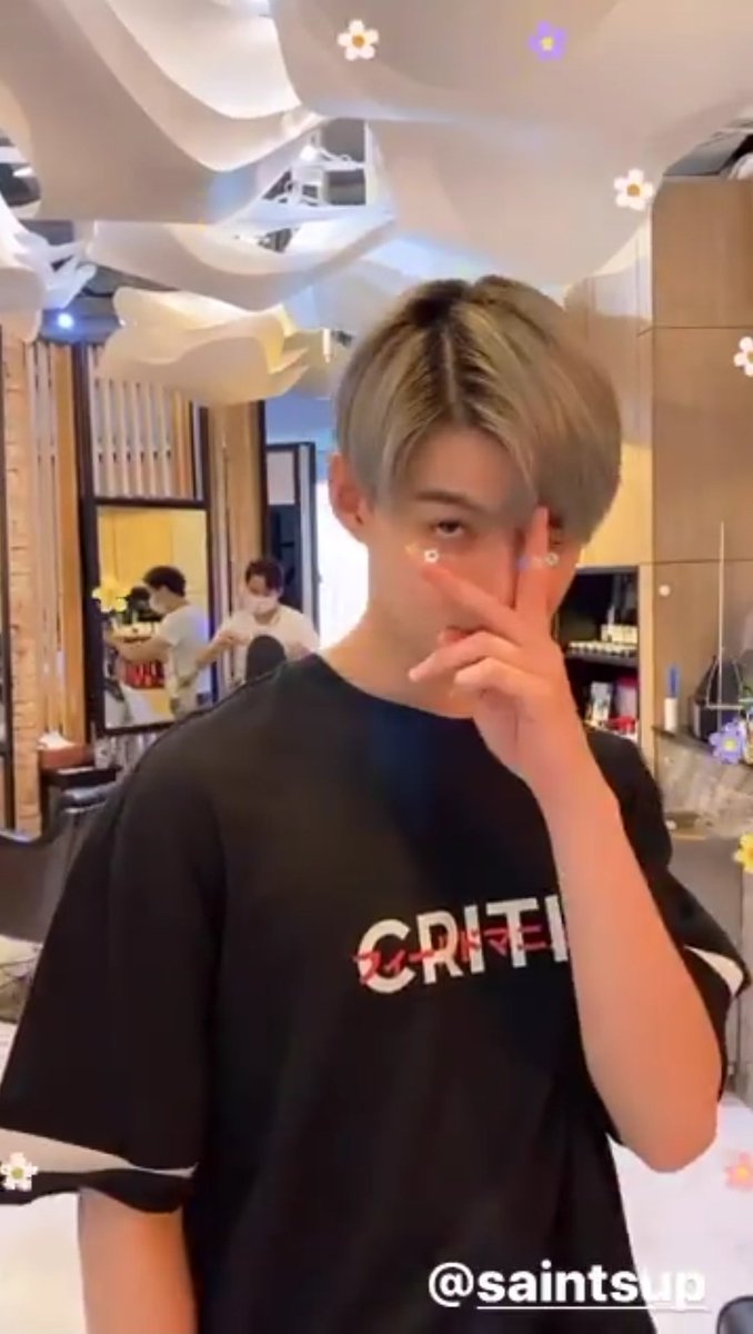 Same salon helloooo yes I'll take this as crumbs