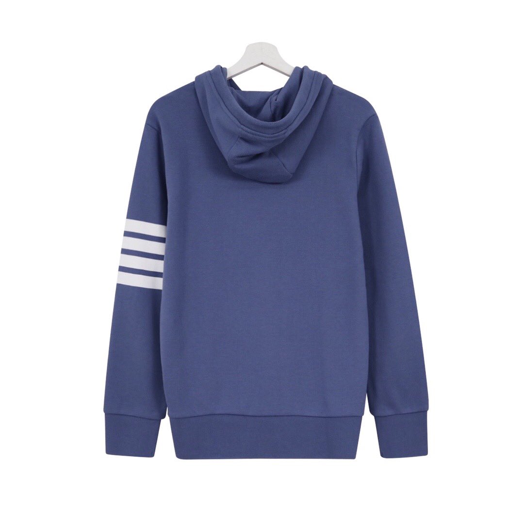 HYMATMQ's tweet photo. 微信：HYaoMin0 #潮牌 #潮牌复刻 #顶级复刻 #奢侈品复刻 #微信号 #纪梵希 #最牛复刻 #奢侈品 #高端私人定制 #gucci #OW #Givenchy #fendi #Bape #tb #ChromeHerts #Balenciaga #mb #supreme #dp #evisu #vlone #nike #yeezy #纪梵希 #巴黎世家 #克罗心 #芬迪 #clothes #ThomBrowne https://t.co/SQK1qfh4N4