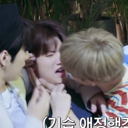 ตอนดูหนังผี                             ตอนจีฮุนจะจุ๊บ