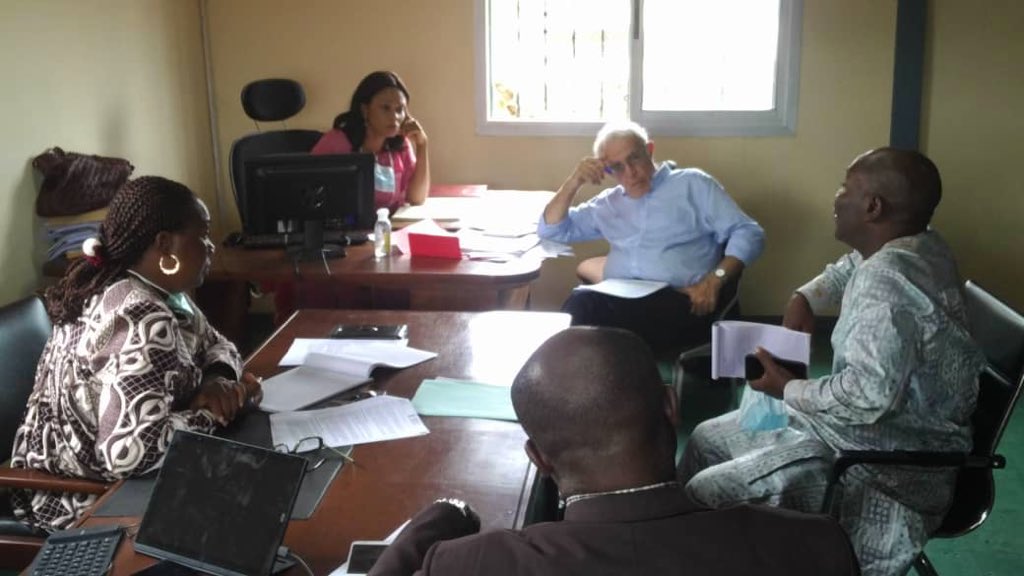 APMECameroun's tweet photo. Concertation  avec le programme du Dispositif d'Appui à la compétitivité du Cameroun ( DACC)- Union Européenne et l'Apme . https://t.co/ZGHQ2OV1Od