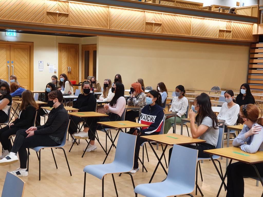 NorthamptonHigh's tweet photo. Great to see the Sixth Form together (in bubbles!) for assembly again this morning. Mr Viesel talking about the power of being #networked and curating public versions of ourselves via our school #eportfolios #Digacy @digitalGDST @GDSTSkills https://t.co/wURZGr40Hv