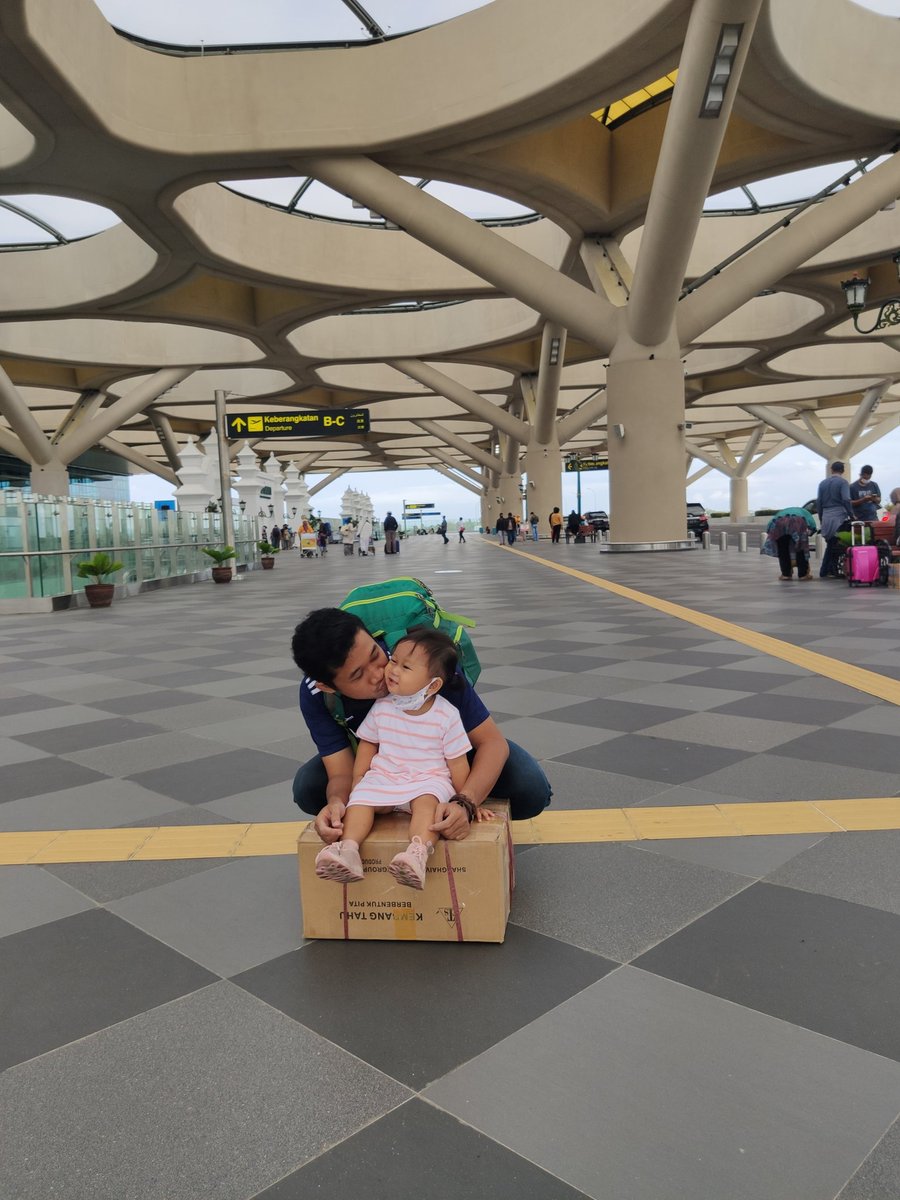Arintiktik's tweet photo. Ketika sudah terbiasa bersama dan harus ldr lagi itu rasanyaaa sesuatu banget 😌💪💪💪 https://t.co/glfmscmVj1