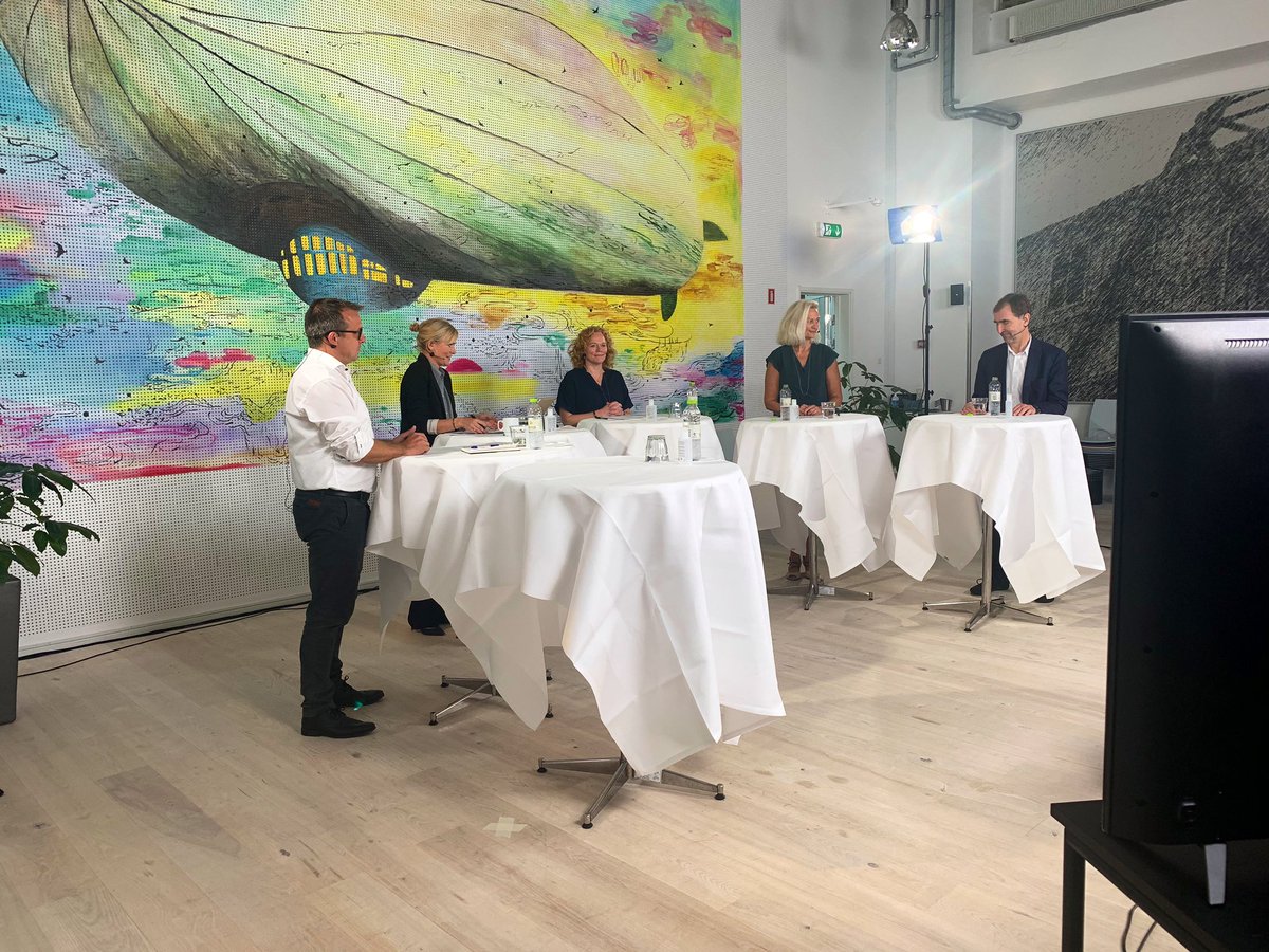 LarsArent's tweet photo. Today, the ECC DK and @KonkurOgForbrug hosts a digital conference for and about the Danish ADR's, revolving around two themes: 1) How do we collect and use the data about #consumers that the ADR's have? 2) Mediation in case-handling: What's the status? #ECC_web #KNK2020 https://t.co/tdhIWEXUgK