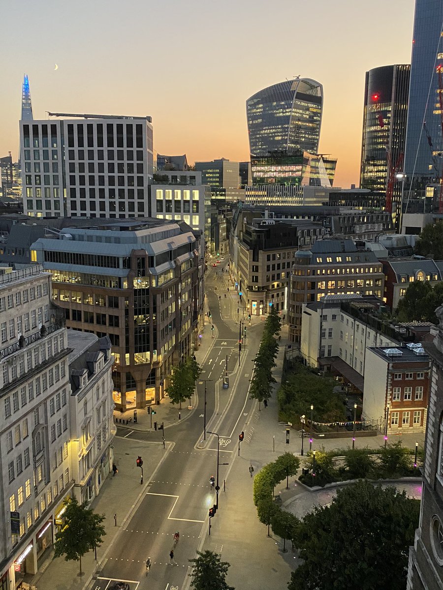 Fantastic stay <a href="/DorsettCity/">Dorsett City</a> @JinBoLaw_Skybar #london #Aldgate <a href="/TimeOutLondon/">Time Out London</a> <a href="/visitlondon/">Visit London</a> <a href="/Londonluxury1/">Londonluxury</a> <a href="/cityoflondon/">City of London</a> <a href="/secret_london/">secret_london</a> <a href="/LondonGherkin/">The Gherkin</a> <a href="/AP_Magazine/">Amateur Photographer</a> <a href="/moetchampagne/">moetchampagne</a> #birthdaycelebrations