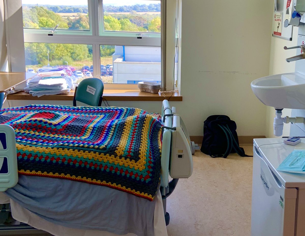 Yesterday, launching the complete bundle of resources to ensure our patients receive individual and compassionate end of life care <a href="/GWH_NHS/">Great Western Hospitals NHS Foundation Trust</a>. Personalised care plans, symptom observation charts, family leaflets and hand knitted blankets and hearts. @hellie66 (photo with consent)