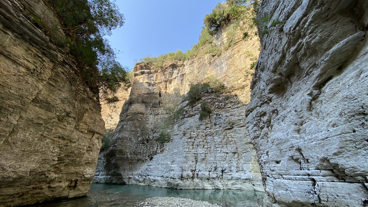 armand_asllani's tweet photo. 📍Kanionet e Osumit, Albania 🇦🇱
#travel #lforfollow #f4f #l4like #likeflike #l4l #lforl #fforf #l4likes #l4f #lforl #lforf #fforf #like4like #followfollow #follow4like #relax #photo #photooftheday #photographer #photoshoot #canyon #kanioneteosumit #osumicanyons https://t.co/YEnSQNPbDx
