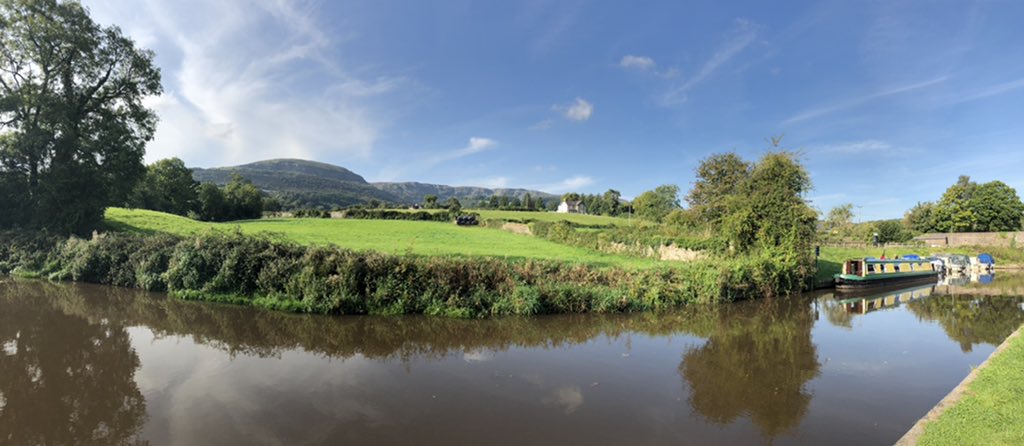Early morning walk around the gorgeous Crickhowell. #wales #vaneo #vanlife #travel #river #bridge #church #castle #canalboat #canal #couplegoals