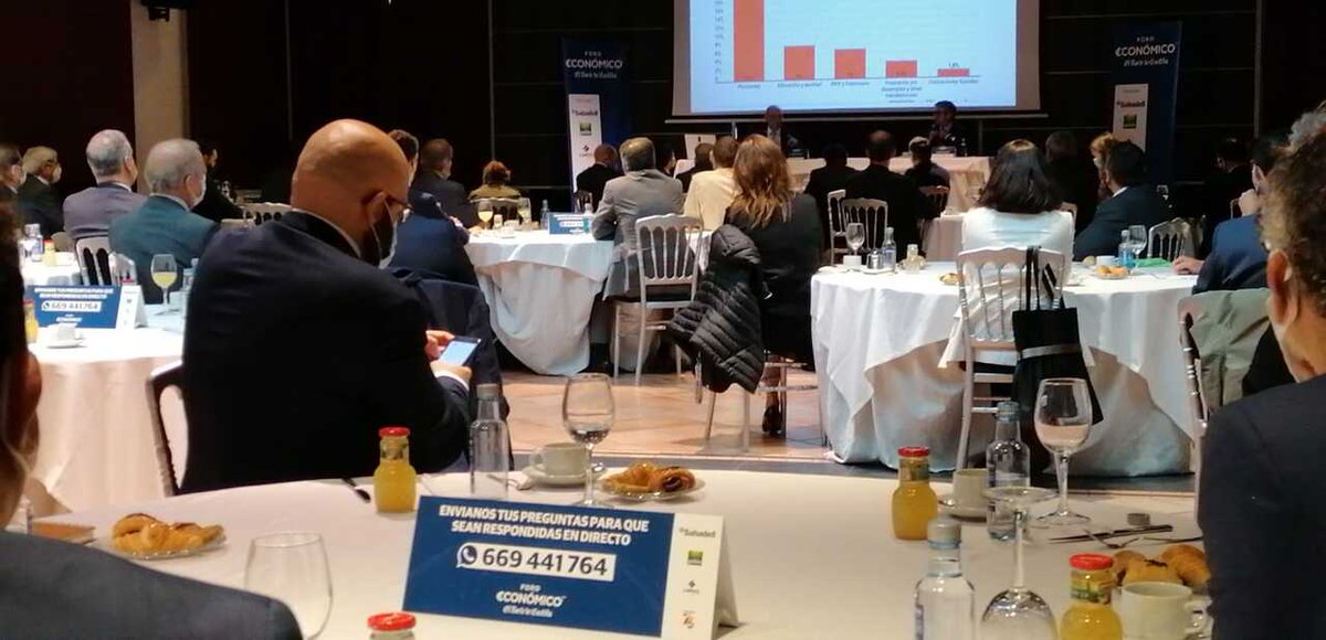 nortecastilla's tweet photo. Interesante y didáctica presentación de Cristóbal Montoro, ex Ministro de Hacienda y Administraciones Públicas y Catedrático de Hacienda Pública, cuyos prespuestos siguen hoy vigentes en #foro_enorte @Gullon_ES @BancoSabadell Corporación Llorente y Collosa https://t.co/Fc5azME1Ts https://t.co/wfCnKcITpM