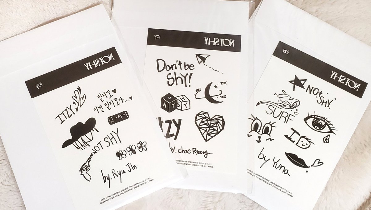 Masterpiecehy's tweet photo. WTS:
ITZY - Not Shy POSTCARDS + TATTOO SET
🌎FREE SHIPPING WW
🏷 $7.99 USD (includes tracked shipping)
Tattoo Versions:
- Ryujin (x8)
- Chaeryeong (x15)
- Yuna (x7)
#ITZY_NotShy #itzy #Chaeryeong #yuna #lia #yuna #yeji #mp_itzy https://t.co/ajtVjB85ew