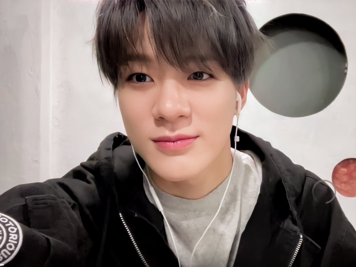 𝙢𝙖𝙙𝙡𝙮 𝙞𝙣 𝙡𝙤𝙫𝙚 𝙬𝙞𝙩𝙝 𝙟𝙚𝙣𝙤 🥑 tweet media