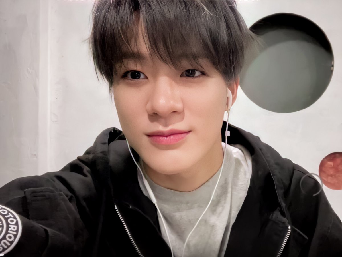 𝙢𝙖𝙙𝙡𝙮 𝙞𝙣 𝙡𝙤𝙫𝙚 𝙬𝙞𝙩𝙝 𝙟𝙚𝙣𝙤 🥑 tweet media