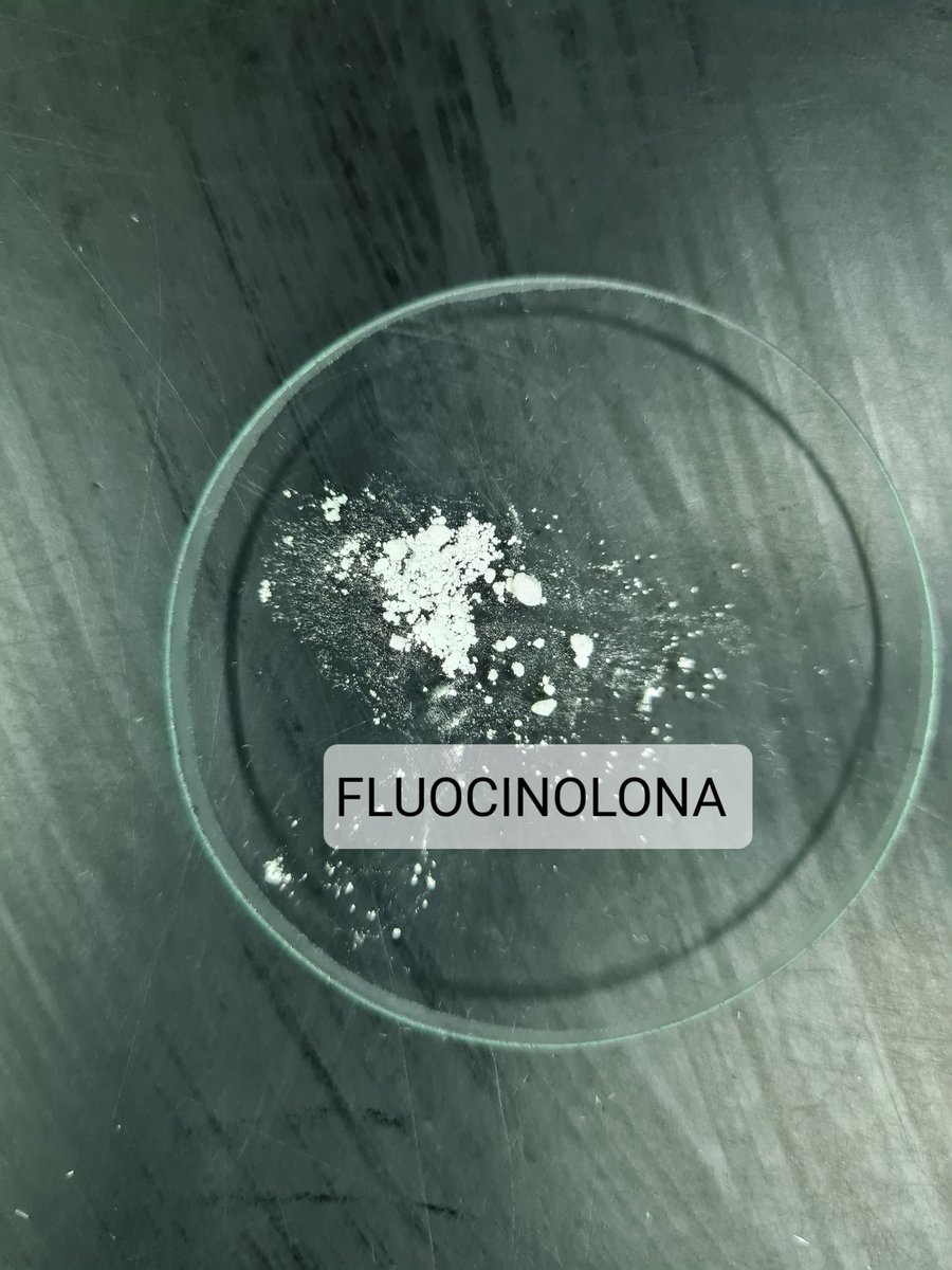 BoticaDeFranja's tweet photo. ⚗TRIADA DE KLIGMAN⚗
Fórmula Magistral despigmentante estrella del otoño. Su combinación de Hidroquinona, Ác. Retinoico y corticoide la convierten en una despigmentante muy potente Vs. manchas en la piel.

Post completo: https://t.co/5sa7jK6pKn https://t.co/MRpJ7Tn6Tz