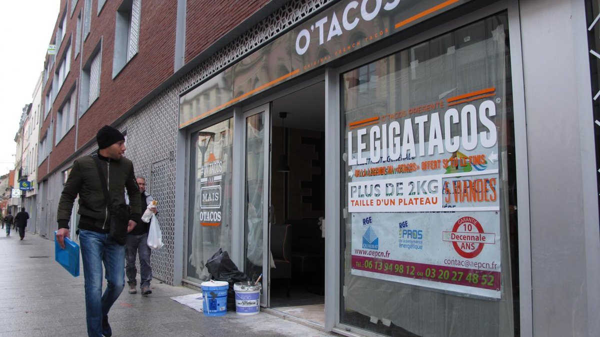 VDNLille's tweet photo. #Roubaix : le restaurant O’Tacos lui demande de mettre son #masque, il sort sa machette https://t.co/pBu6F4BaMv https://t.co/vbgl4XAvLh