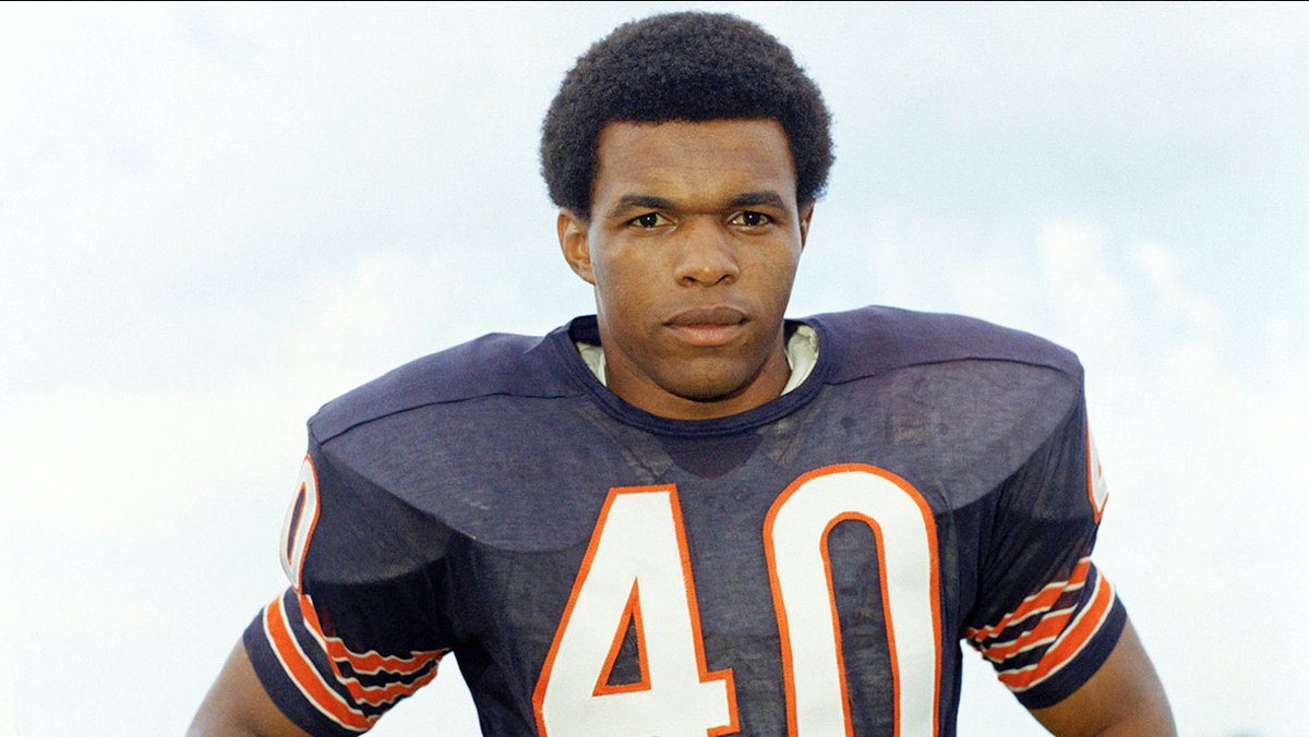 Espngreeny's tweet image. My father always told me: If you talk about running backs and don’t mention Gale Sayers, you don’t know what you’re taking about. RIP to a legend and all time great.