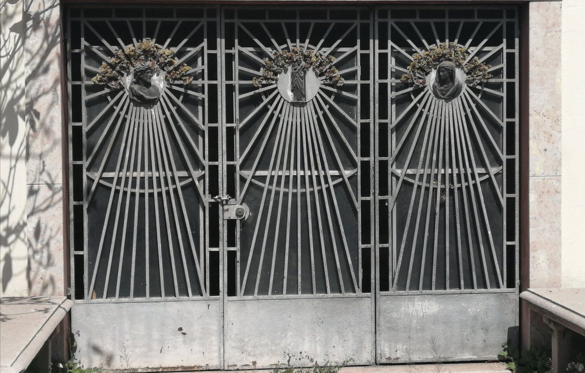 Decca_Chile's tweet image. Visita al Cementerio General de Santiago, 17 de septiembre de 2020.

#DeccaCementeriosChile #ClubFotográficoDeCementeriosChilenosYCulturaFuneraria #LindosMomentos