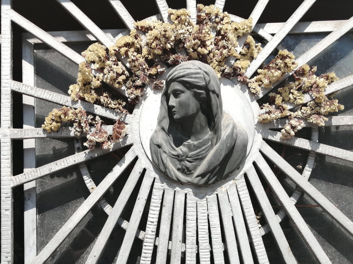 Decca_Chile's tweet image. Visita al Cementerio General de Santiago, 17 de septiembre de 2020.

#DeccaCementeriosChile #ClubFotográficoDeCementeriosChilenosYCulturaFuneraria #LindosMomentos