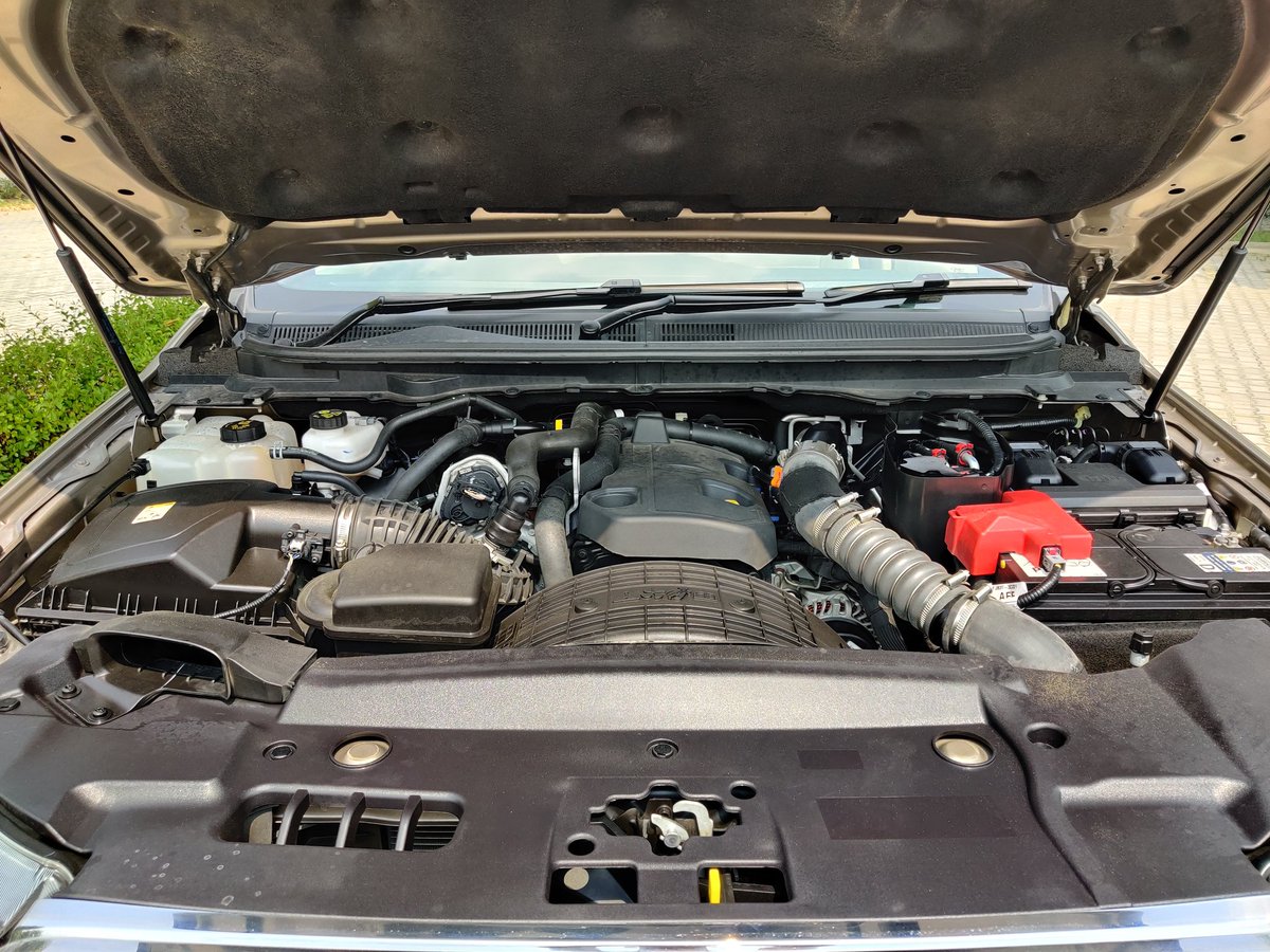 91wheels's tweet photo. Guess the car ;)
You are staring at the engine bay of which car here :-D
#guessthecar #whichcar #whatcar https://t.co/cQq7k0ZMqG