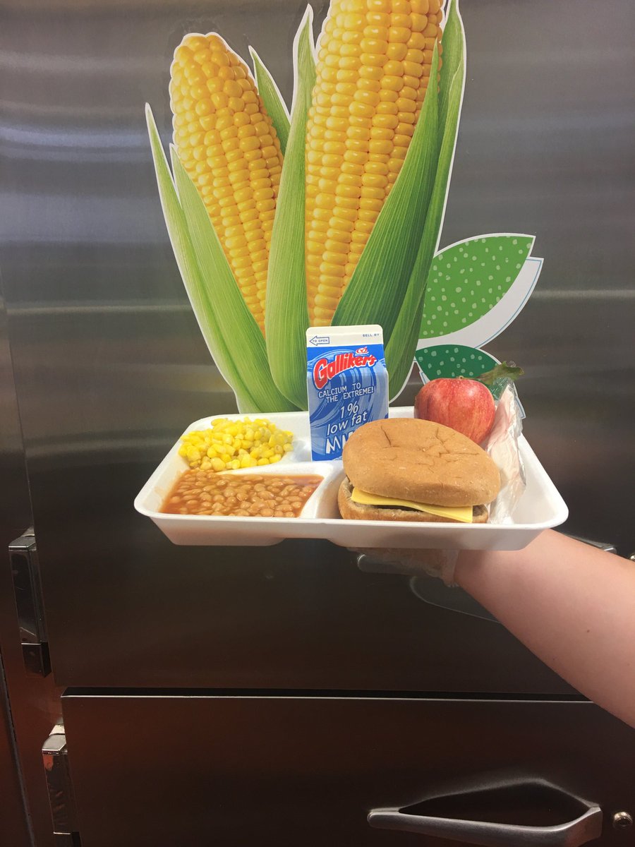 TNG_Windber's tweet photo. Beautiful day for a Fall🍁 cookout @WindberElem.  Featuring Fresh grilled Cheeseburgers and local @RidgetopOrchard apples.  Nothing can keep us from serving fresh, delicious and nutritious food!  @windberschools @TNG_Corporate https://t.co/0X6L0tvn5X